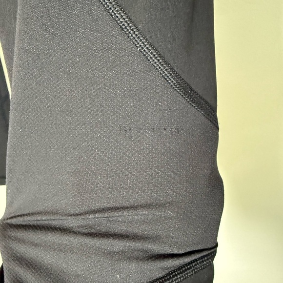 Lululemon leggings • women’s size 4 - Picture 2 of 7